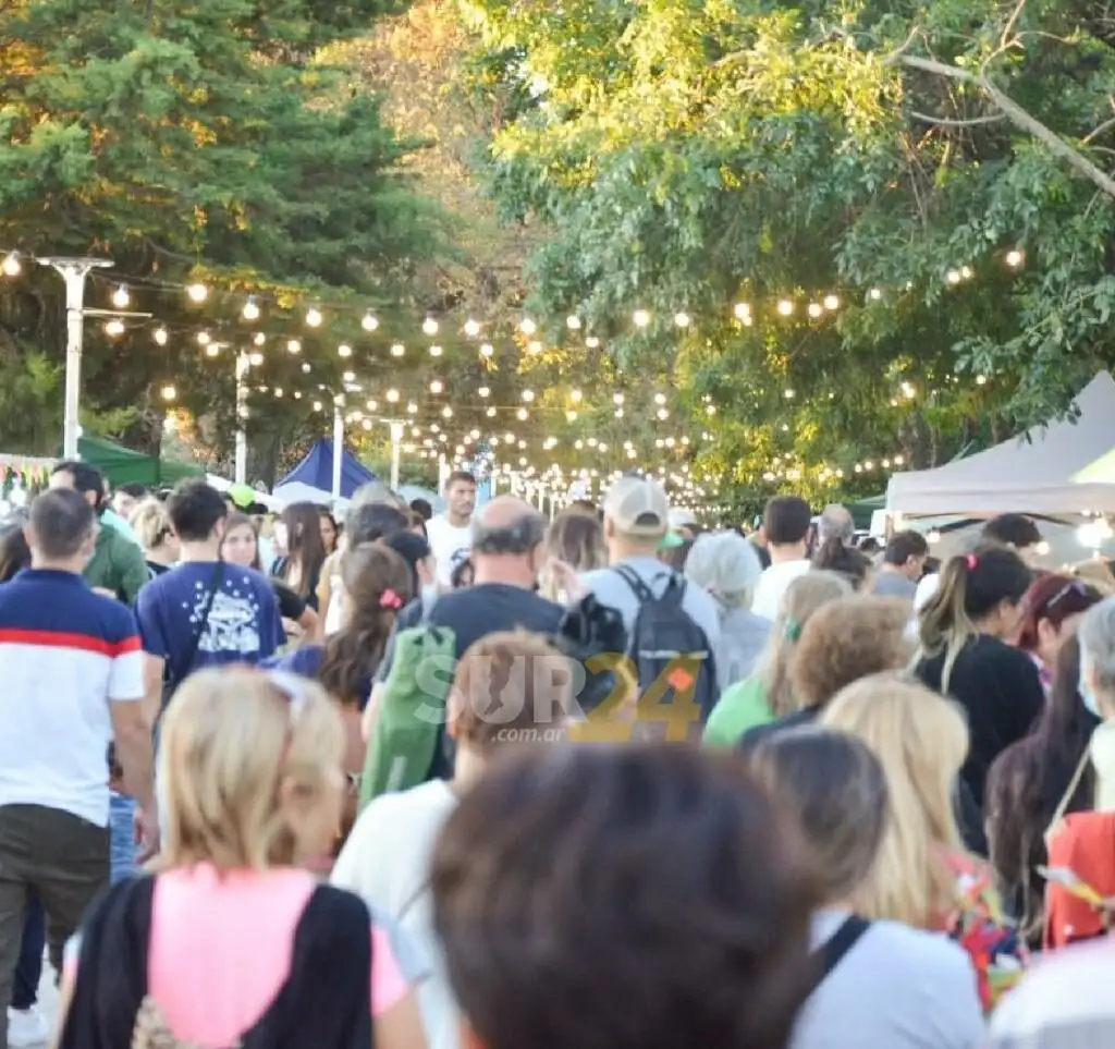 Con megaferia y espectáculos, el Paseo de la Ciudad celebra la “Semana de Mayo”