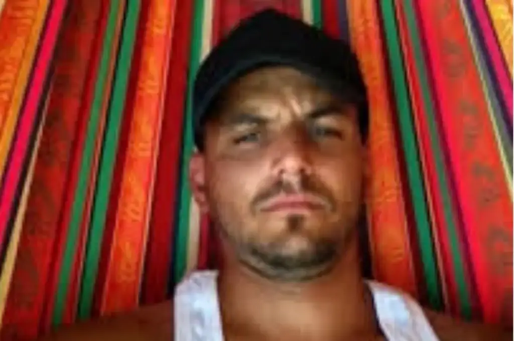 Hallaron muerto a un bartender argentino