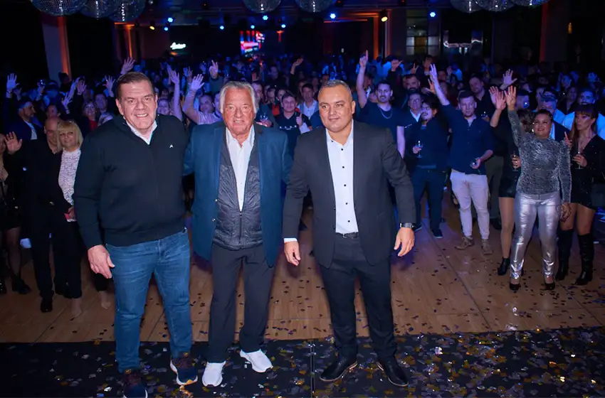 En dos mega fiestas, UTHGRA reafirmó los logros de la conducción de Santín junto a 2000 gastronómicos y hoteleros
