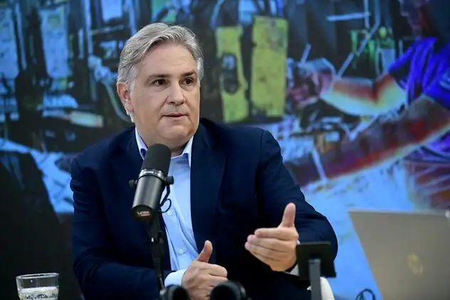 Martín Llaryora inicia una gira por EE.UU.