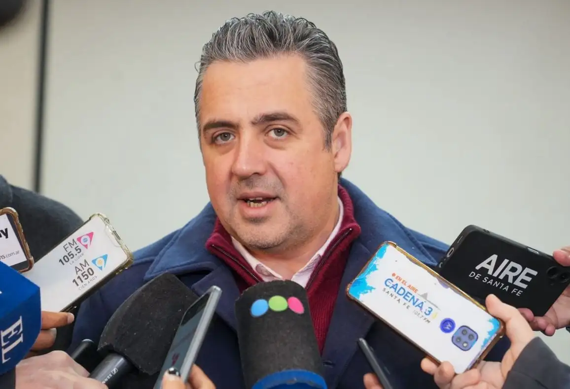 “Es una decisión muy clara del gobernador que todos los homicidios en Santa Fe tengan una recompensa de base”, dijo el ministro de Seguridad, Pablo Cococcioni. Foto: GSF