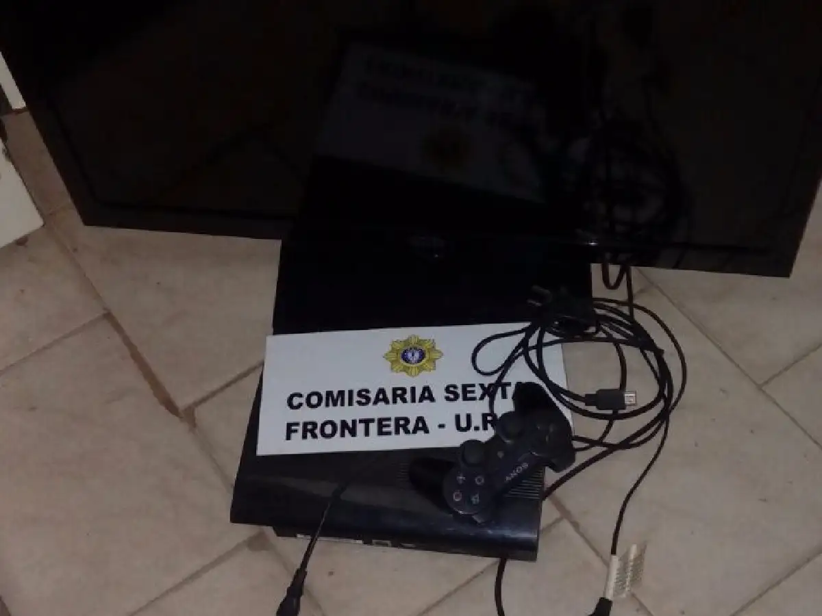 Frontera: tras persecución, la policía recuperó un televisor robado   