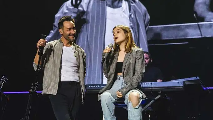 Video: la hija de Agustina Cherri y Gastón Pauls cantó con Luciano Pereyra