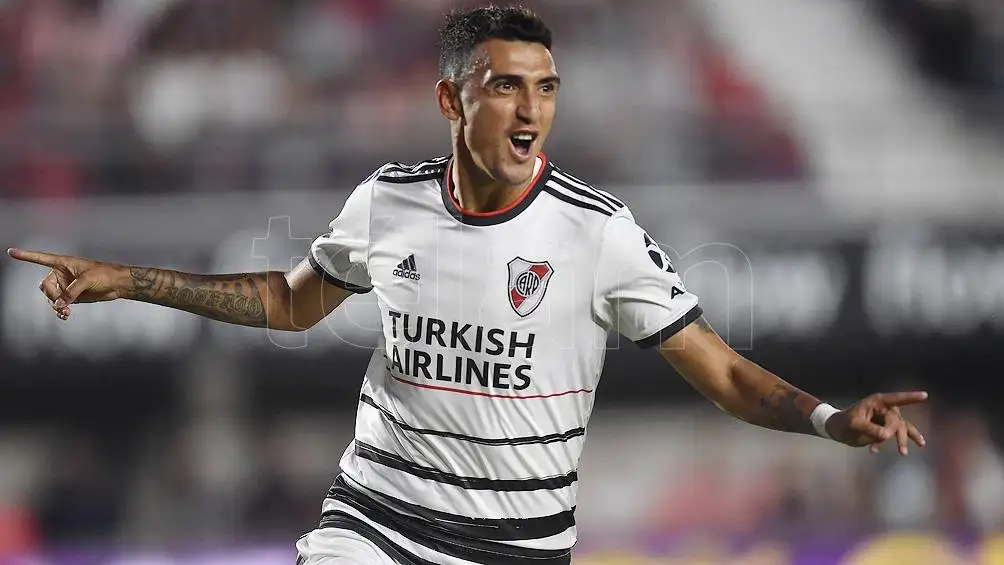 Suárez abandonó la práctica de River por un cuadro de intoxicación