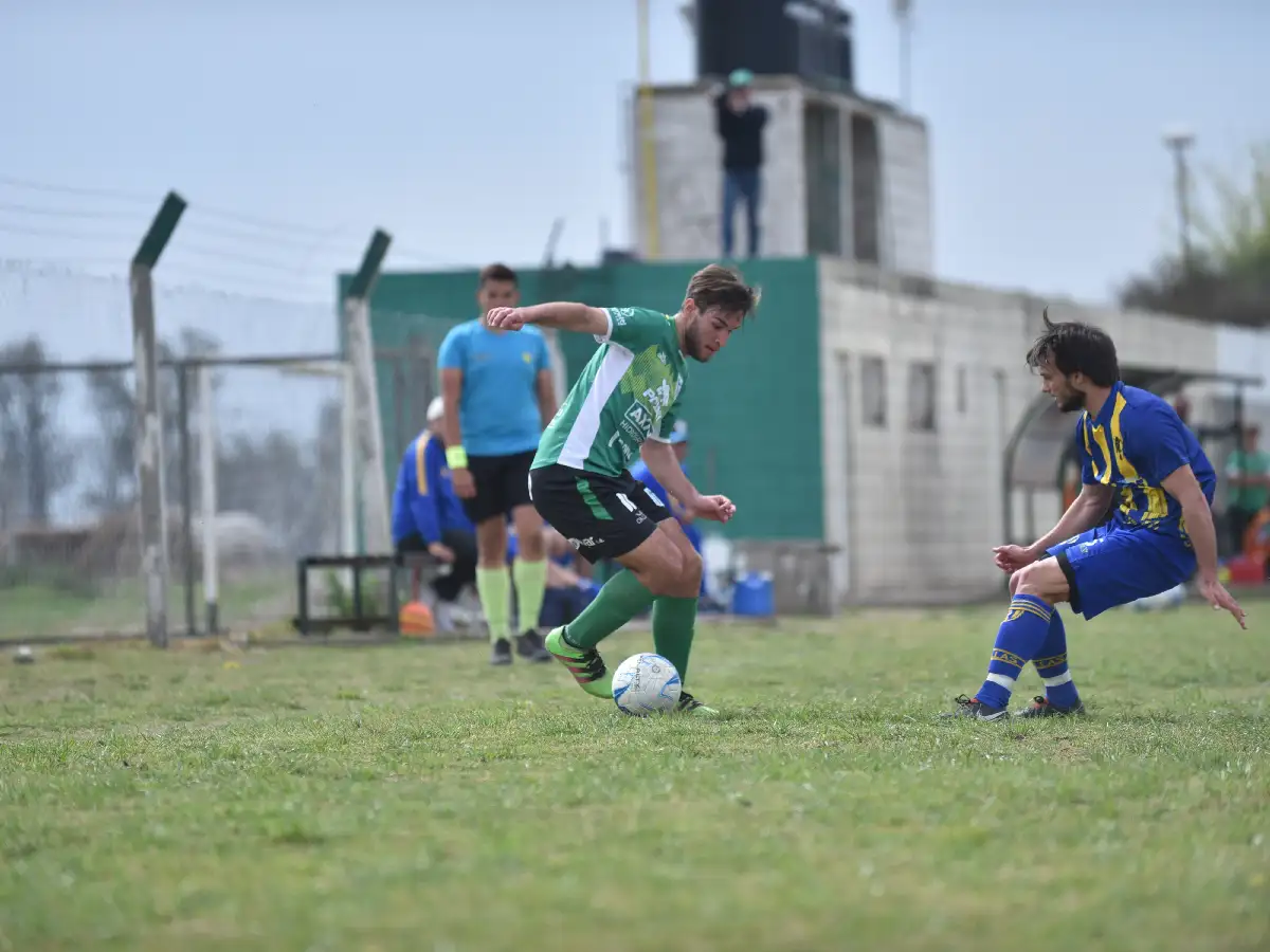 Sportivo sigue firme arriba