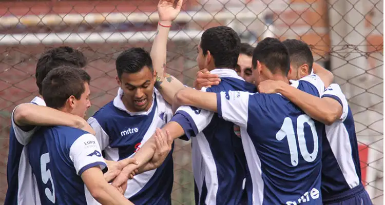 Fútbol local: cayeron dos pesos pesados