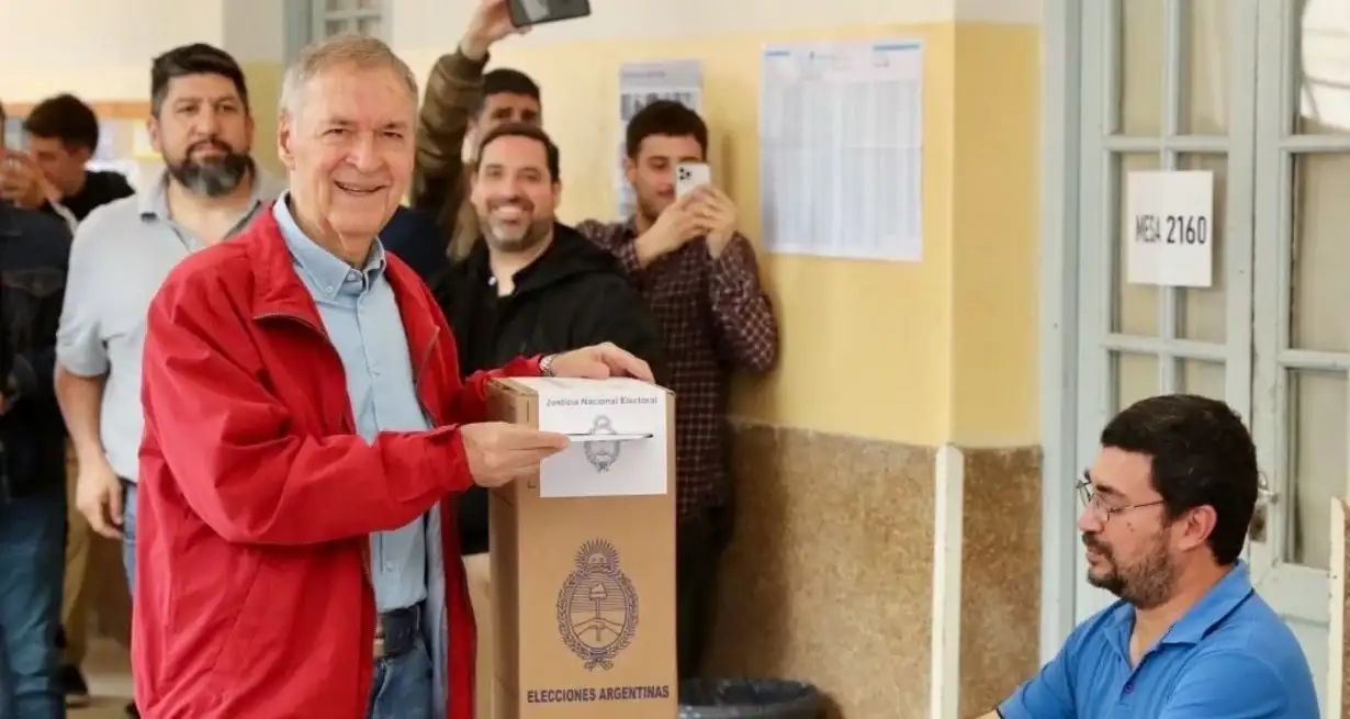 Juan Schiaretti votó en Córdoba. Crédito: NA