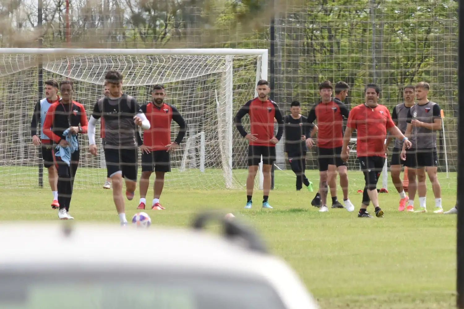 En el debut de Saralegui, Colón visita este viernes a Estudiantes