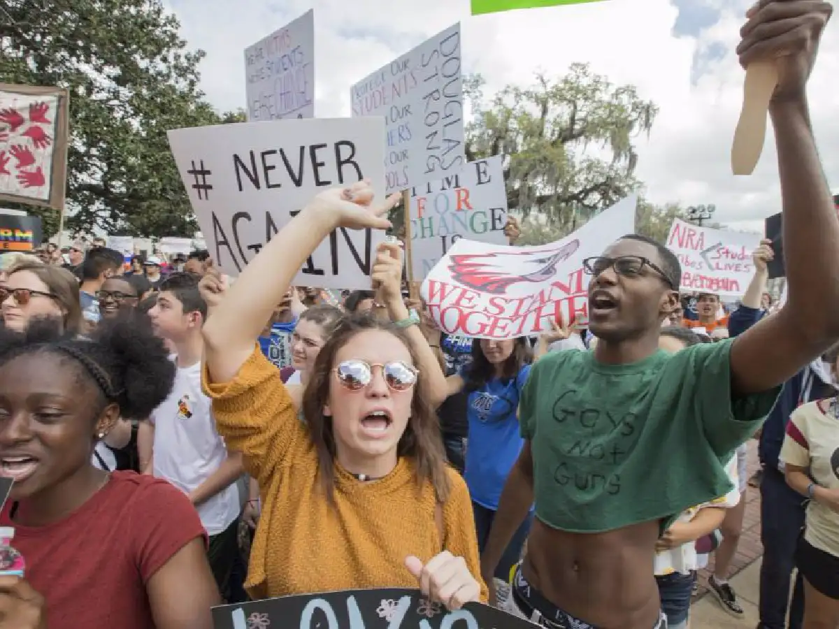 Armas: una lección de estudiantes