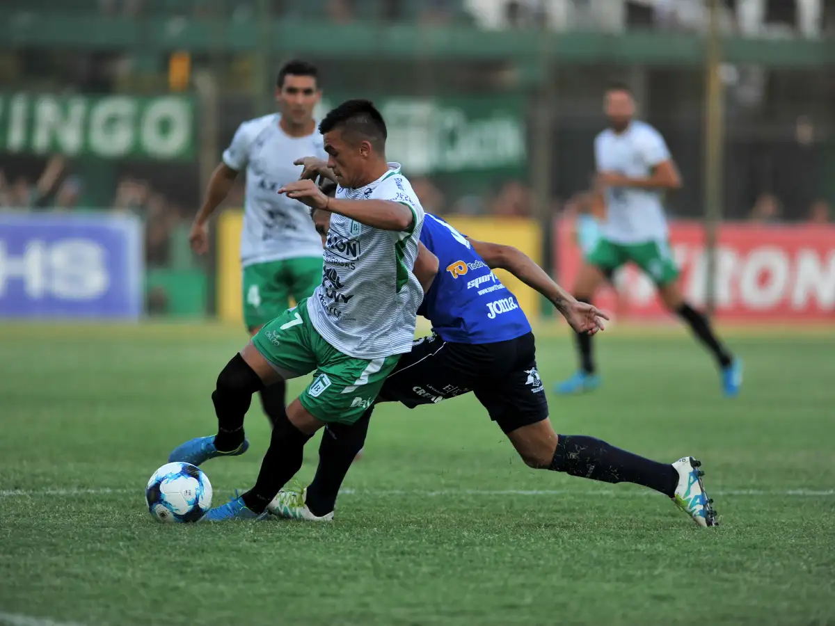 Quiere dar el zarpazo