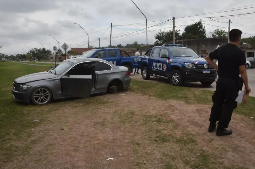 Santa Fe: apareció el auto deportivo de Brian Fernández abandonado y vandalizado en el norte de la ciudad