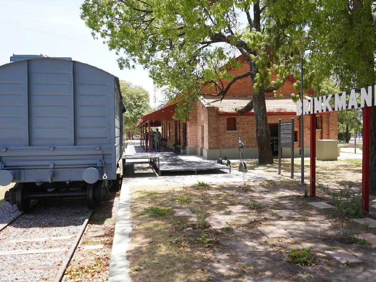 En Brinkmann, dos nuevos museos marchan sobre rieles    