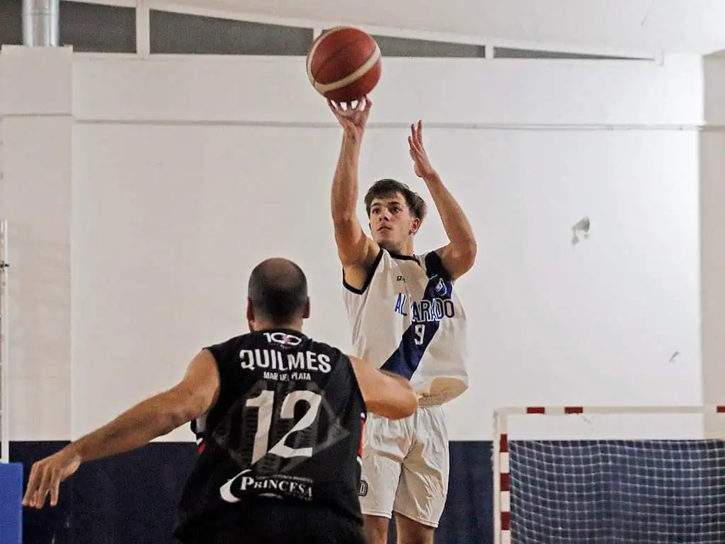 Alvarado y Quilmes se enfrentaron en la cancha del "Torito" (Foto: Prensa Alvarado)