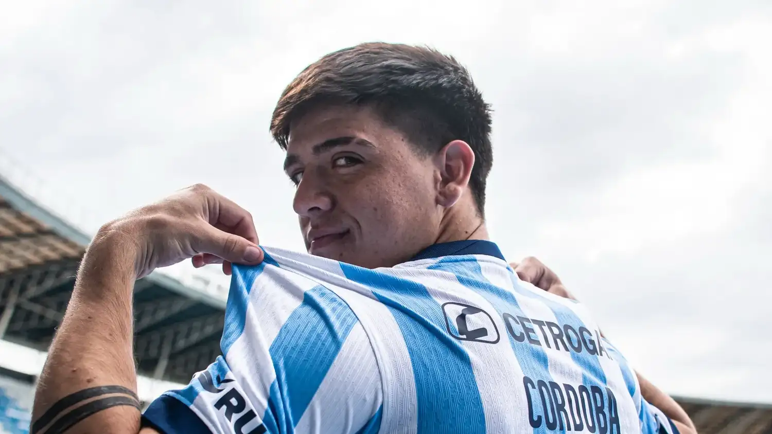 Racing oficializó la llegada de Leandro Córdoba