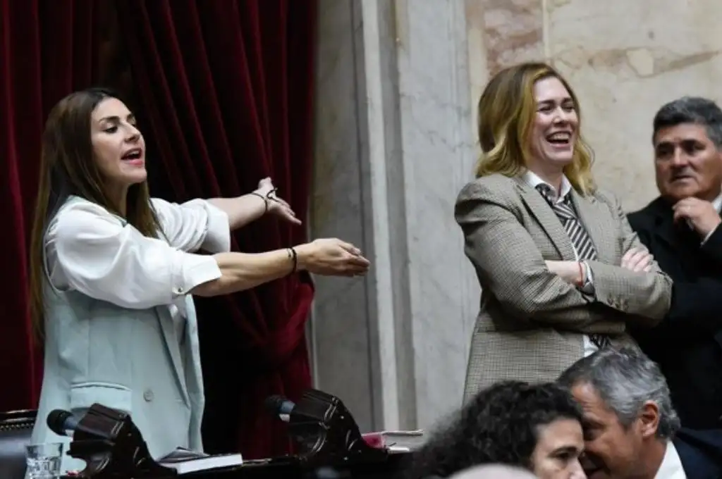 Cruce entre Marcela Pagano y Leila Lemoine