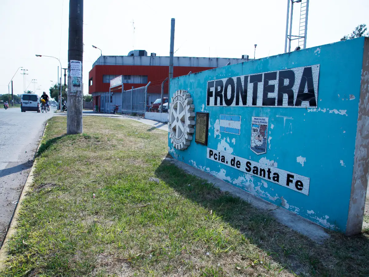 Para La Nación, Los Gallardo  están a la altura de Los Monos