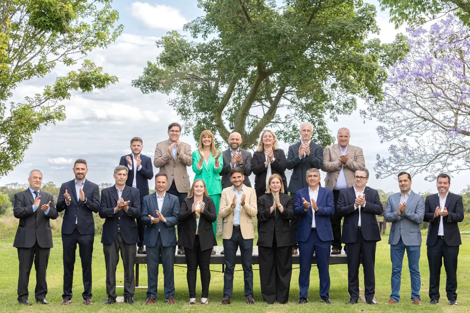 El gobernador electo se prepara junto a su equipo para asumir al frente de la Casa Gris