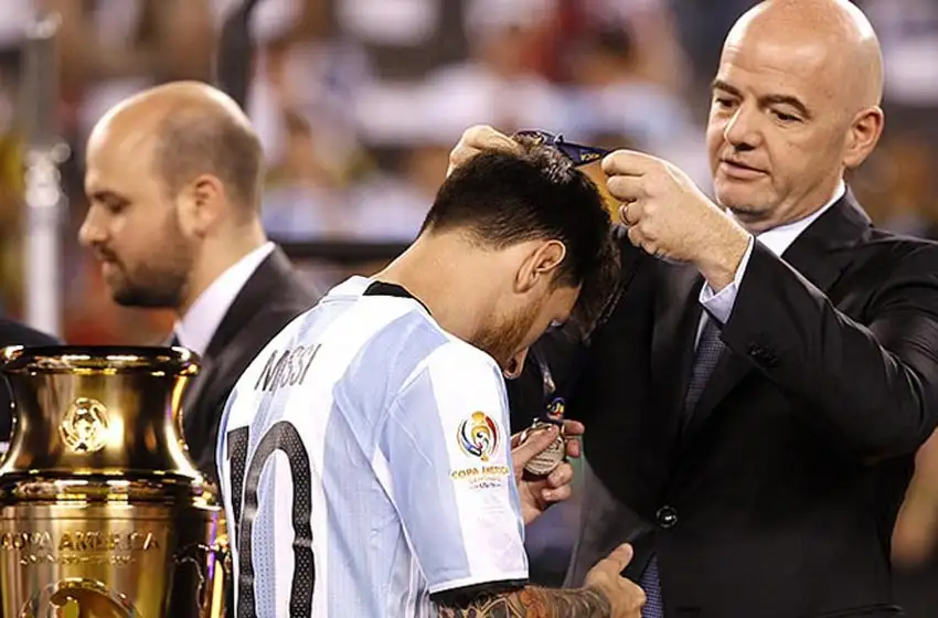 "Messi hace diez años que nos hace soñar y así seguirá”
