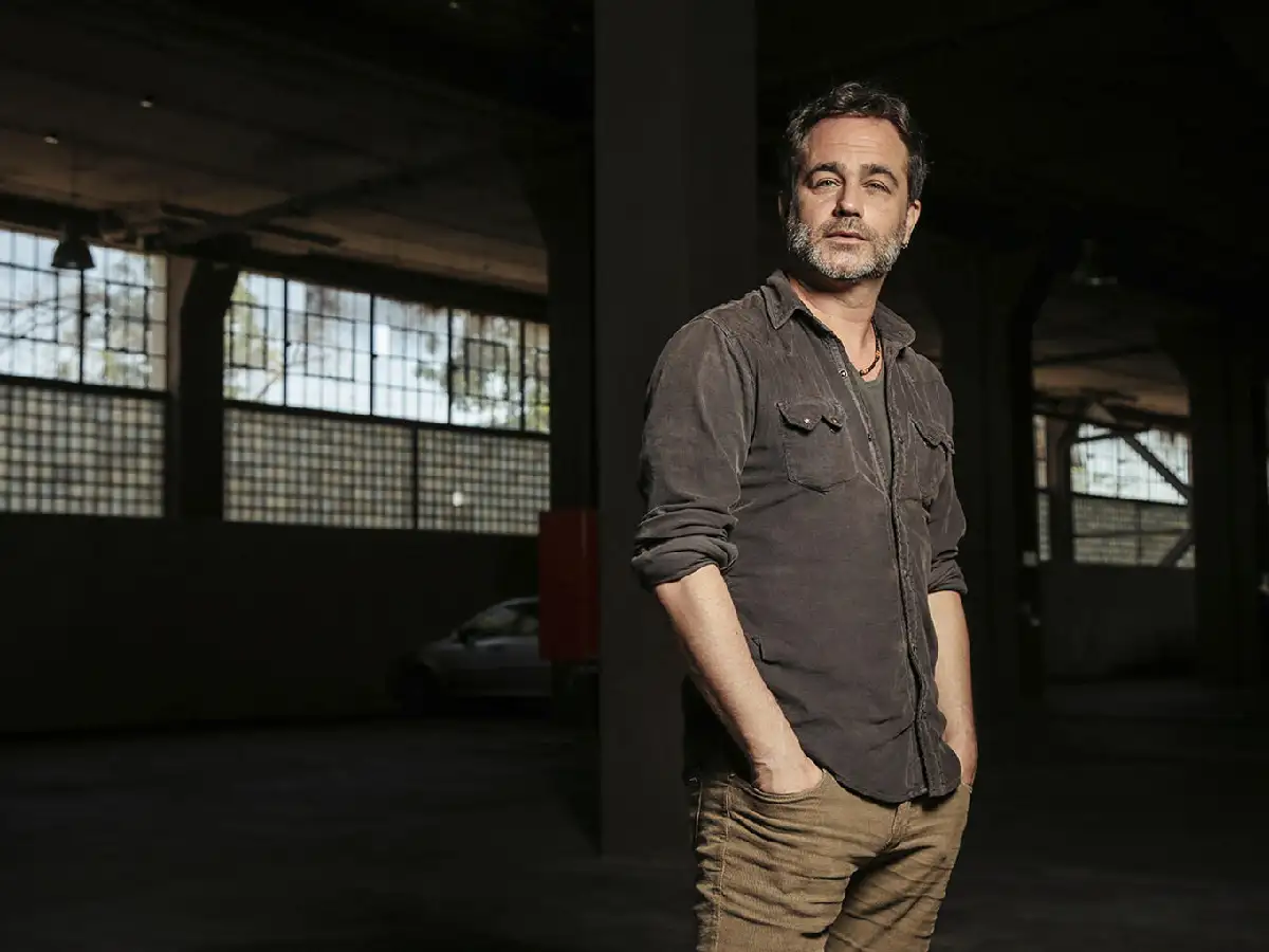 Gastón Pauls presenta "Seres libres", para tratar "crudamente el mundo de las adicciones"