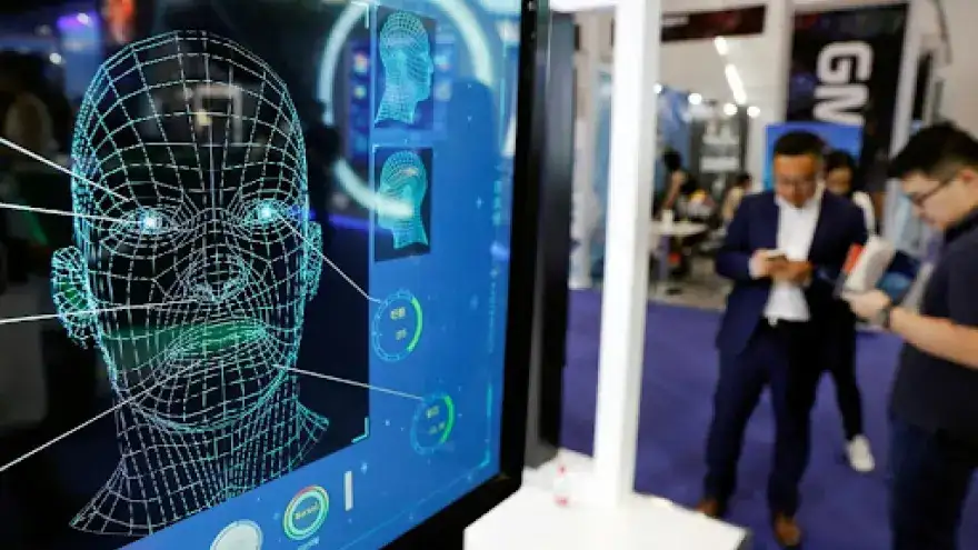 Los uniformados con protocolo para reconocimiento facial.