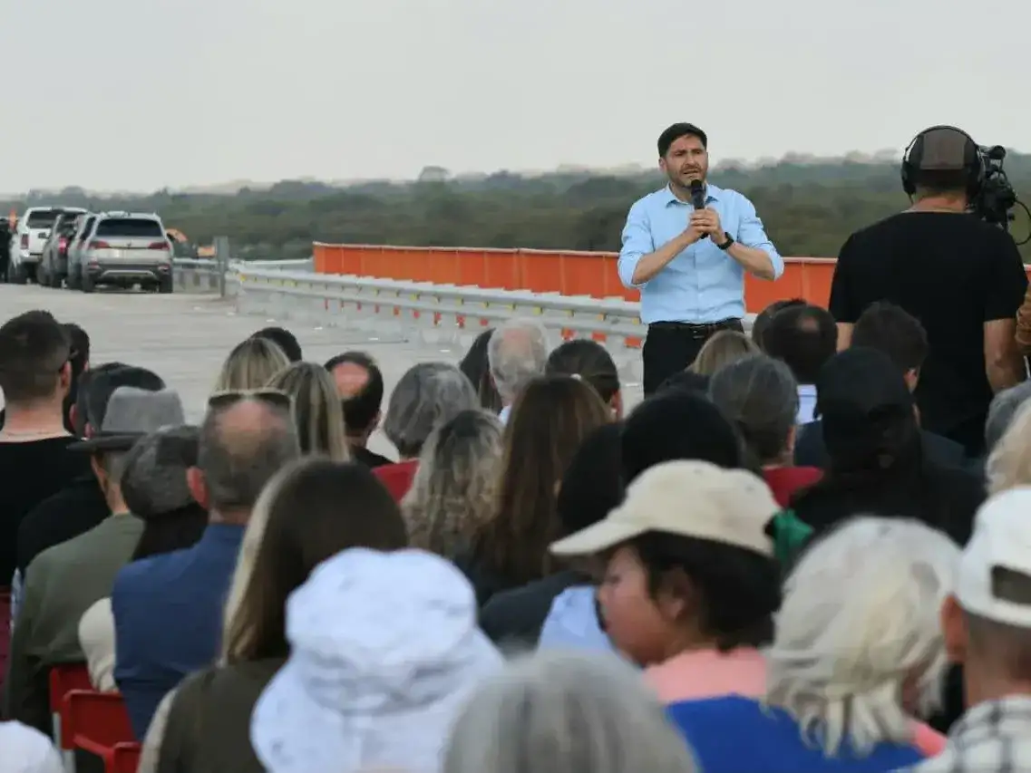 Pullaro dejó habilitados cuatro nuevos puentes de hormigón sobre la Ruta Provincial 98s, en el departamento General Obligado. Foto: GSF