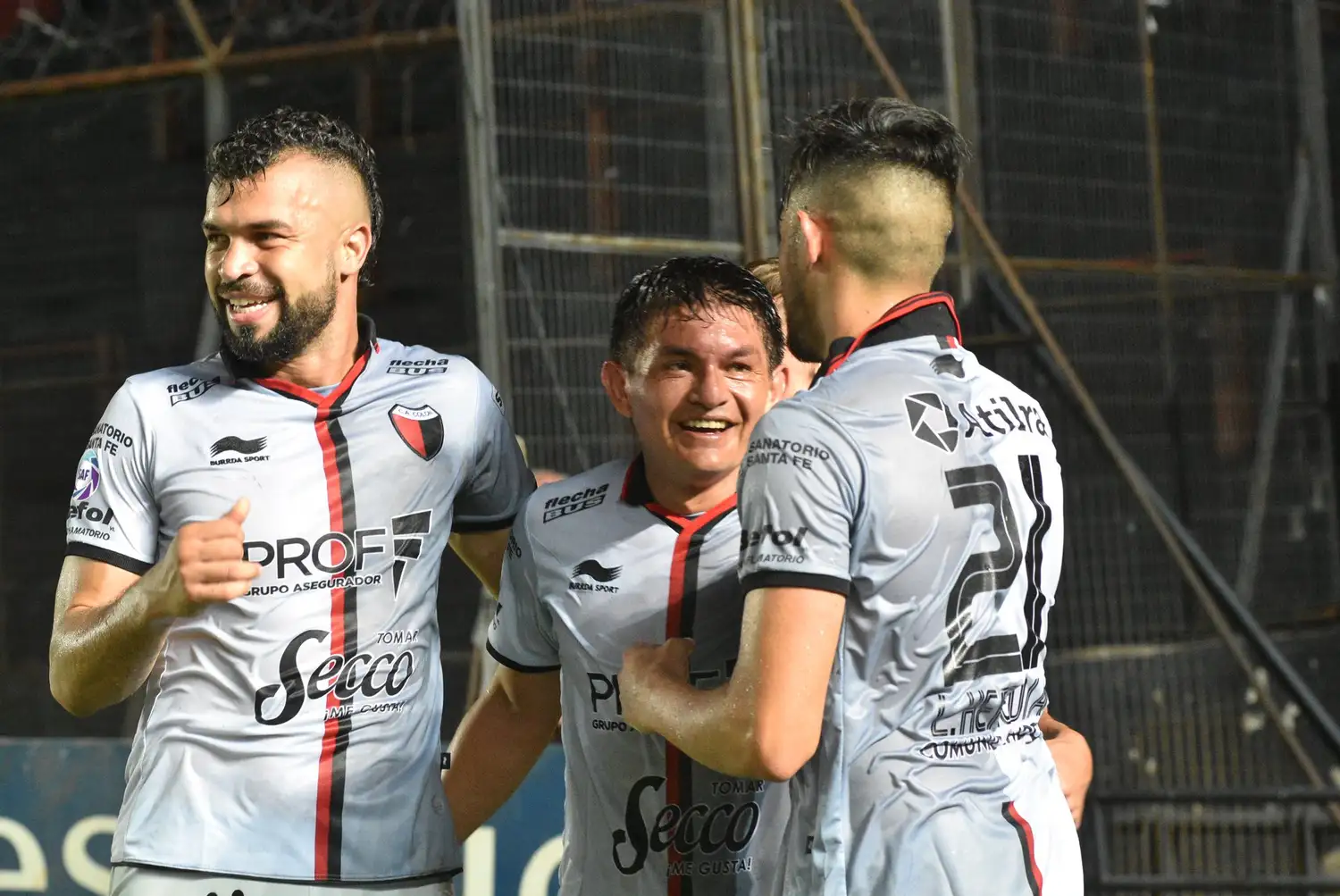 Colón irá en busca de su primer triunfo ante el Fortín