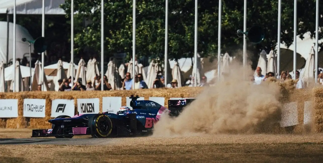 Colapinto disfrutó de su debut en Goodwood.