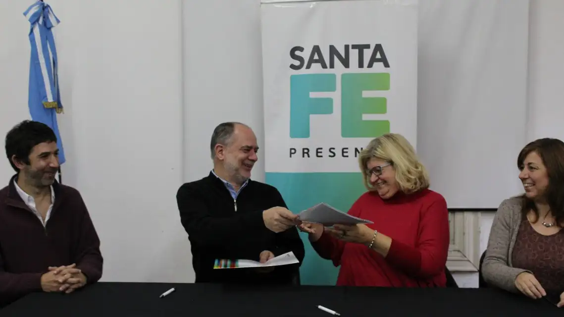 La Provincia y Flacso capacitarán a docentes