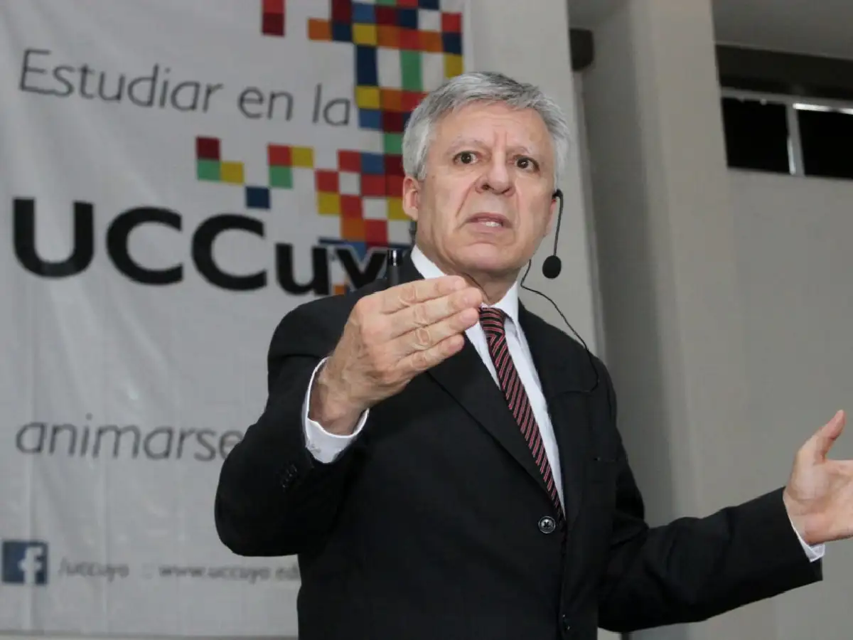 López Rosetti  llega al Superdomo