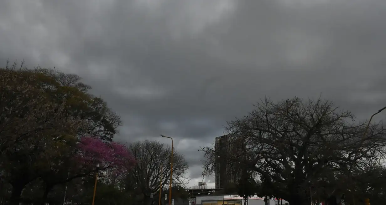 Se anticipa un cambio en el tiempo y la llegada de tormentas anunciadas por el Servicio Meteorológico Nacional para toda la región durante este fin de semana.