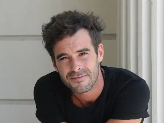 Nicolás Cabré