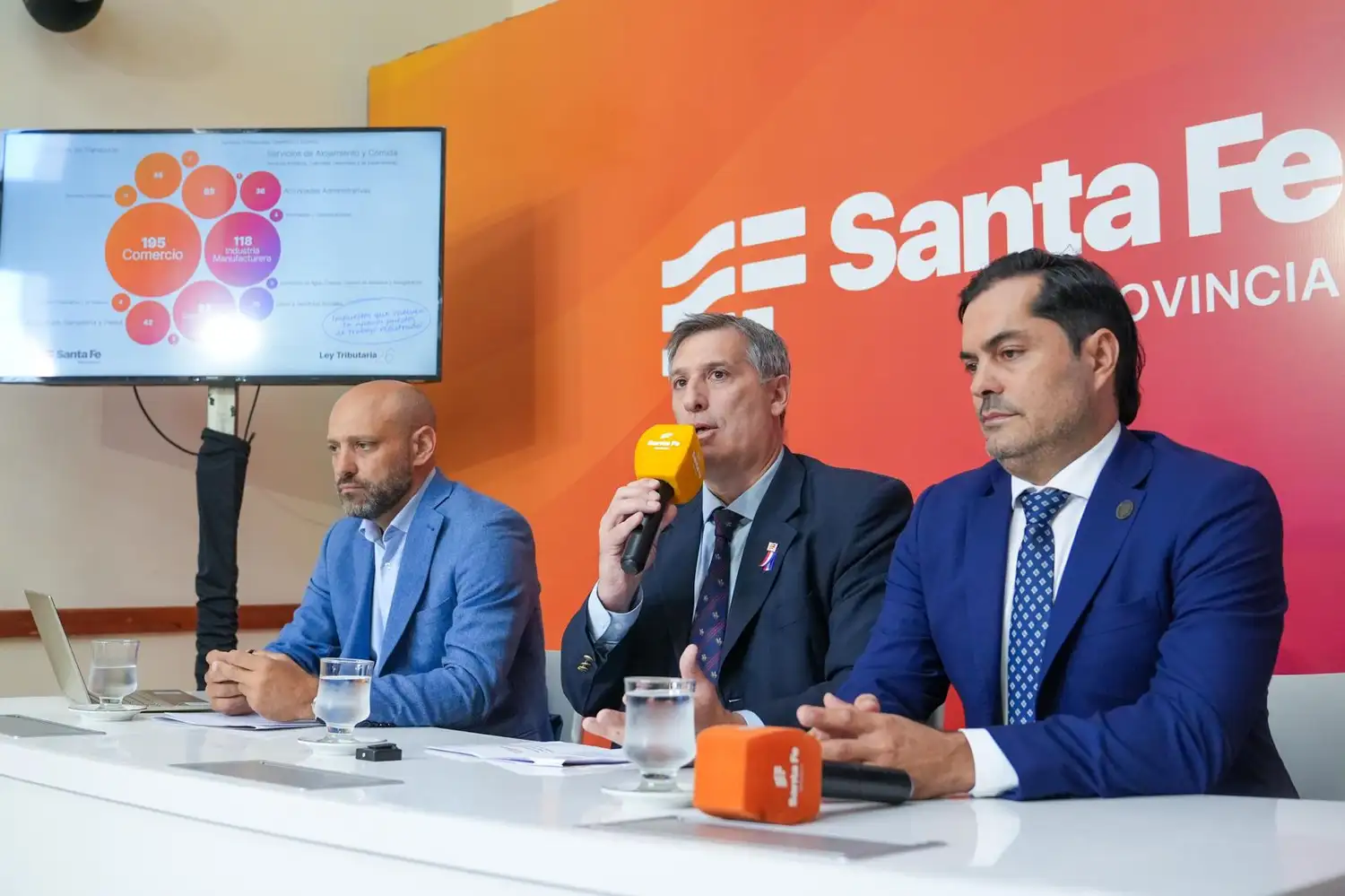 Pablo Olivares encabezó la conferencia de prensa.
