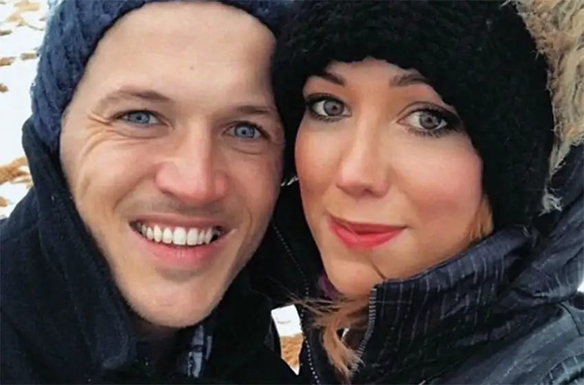 Su esposa murió de cáncer y se enamoró de una mujer idéntica