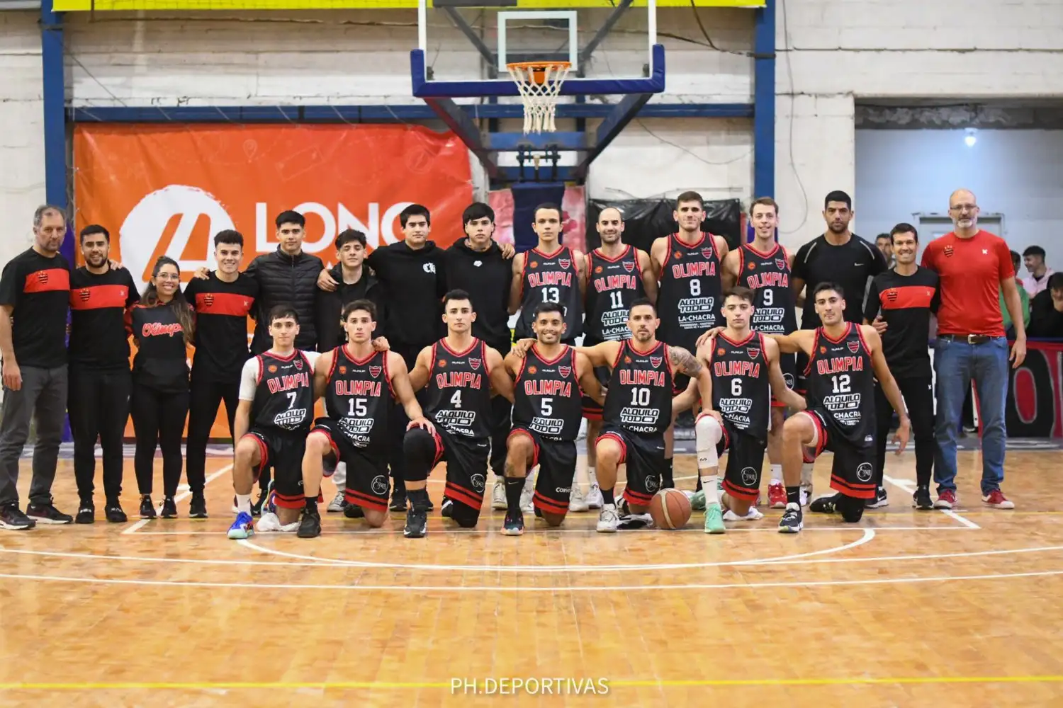 El Rojo le cortó una racha de 13 partidos invictos a Centenario en su estadio. Foto: Lola Calace
