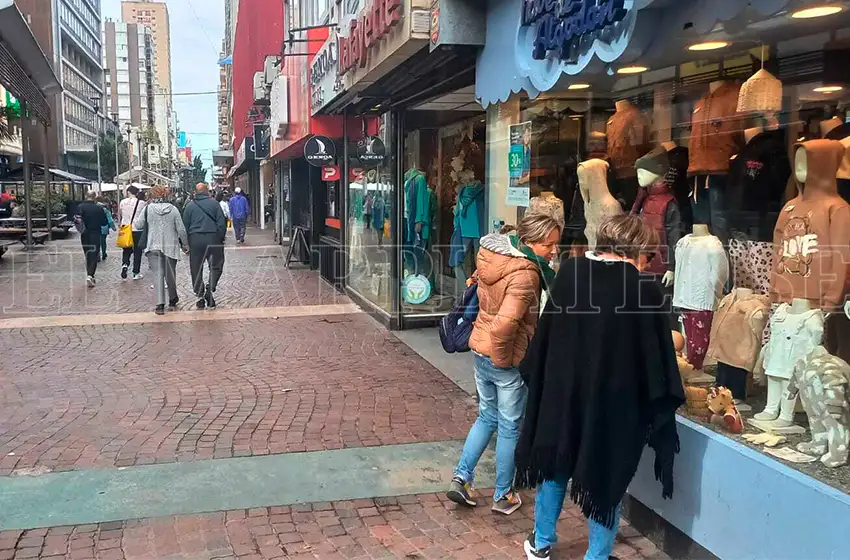 Comerciantes registraron una caída en las ventas del 4,82% en mayo