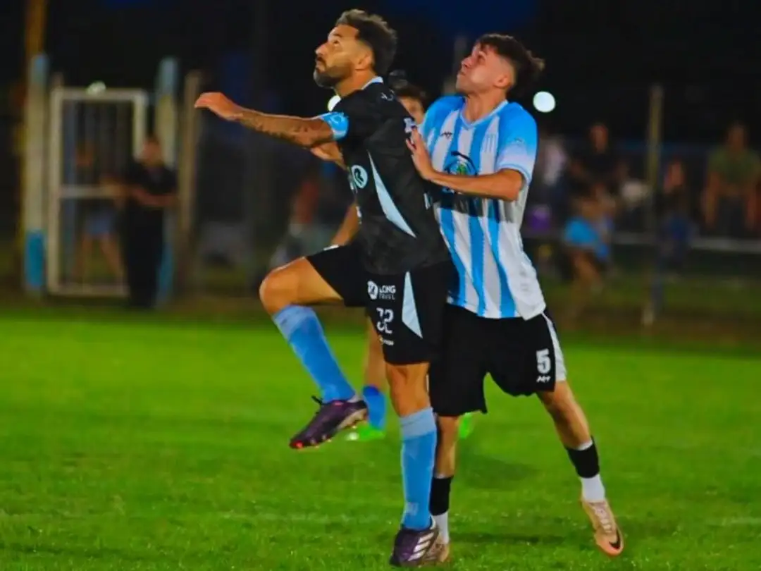 El Hughes FBC de Nacho Scocco no pudo ganar en su estreno en la Liga Deportiva del Sur. Foto: Prensa Hughes FBC