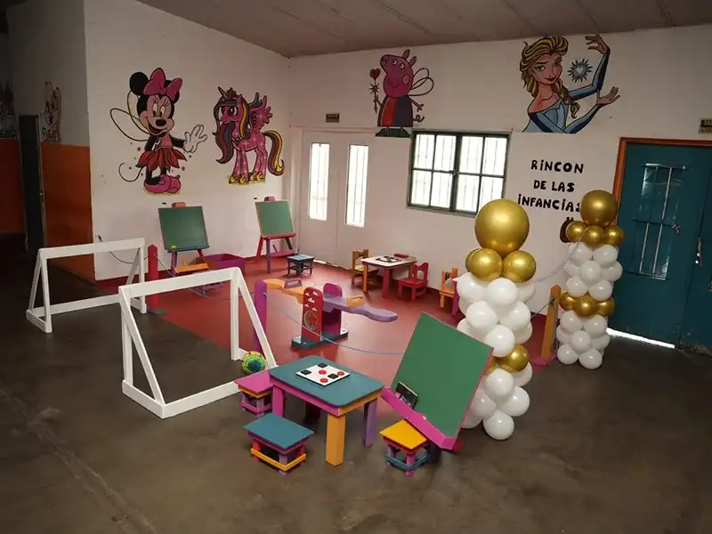 Inauguraron un "Rincón de las infancias" en la Alcaildía Penitenciaria de Batán