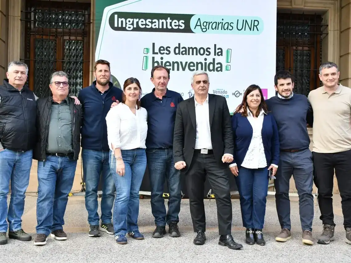 Leonel Chiarella y Franco Bartolacci participaron de la jornada junto a autoridades de la UNR y la Escuela Salesiana Don Bosco.