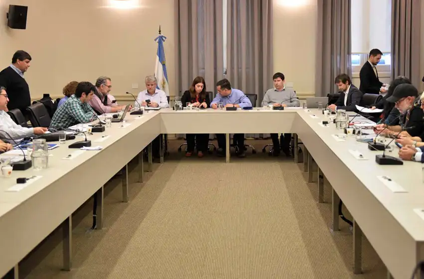 Descontarán los días a los docentes universitarios que sigan de paro