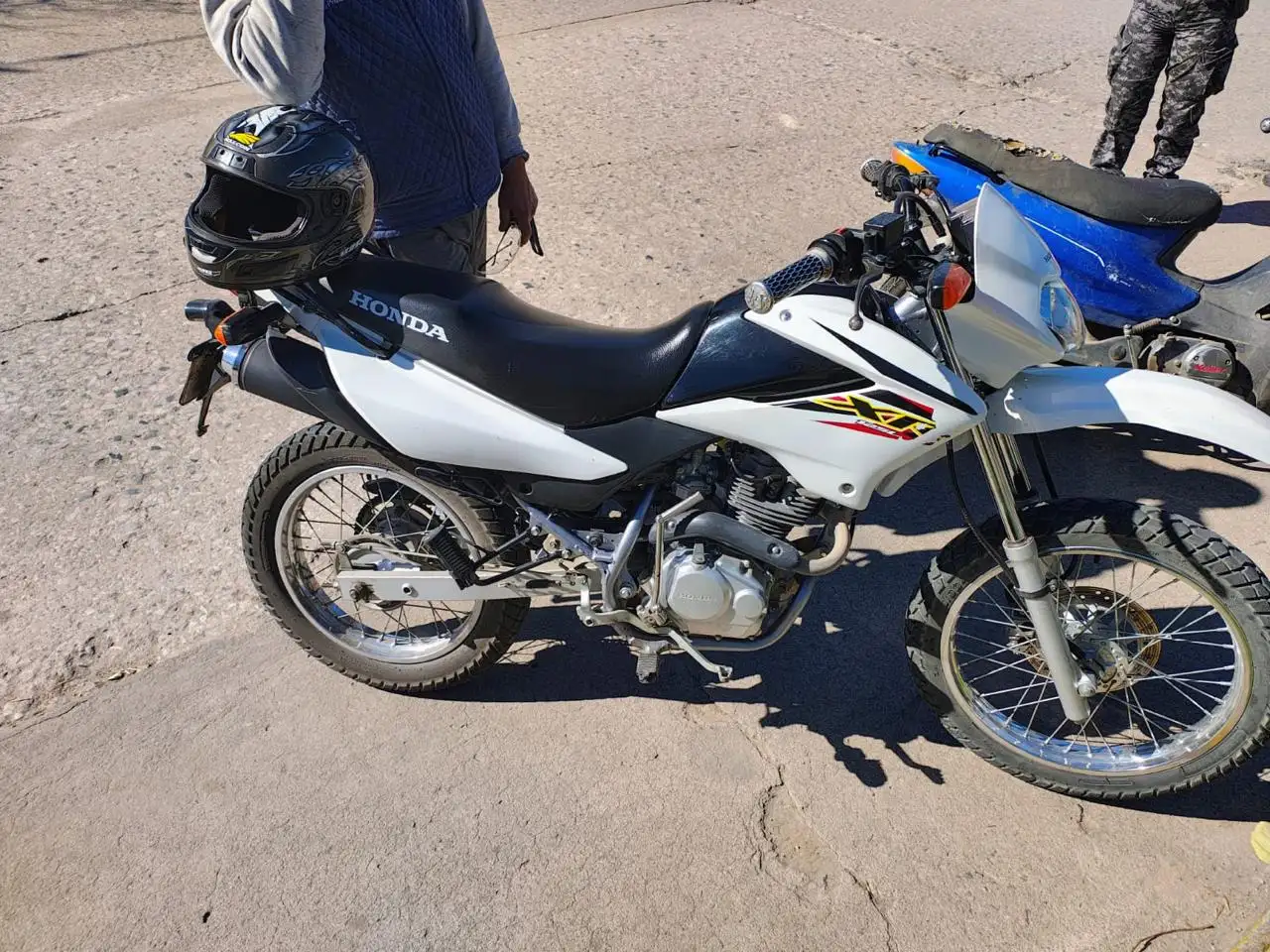 La motocicleta Honda XR 125 cc.