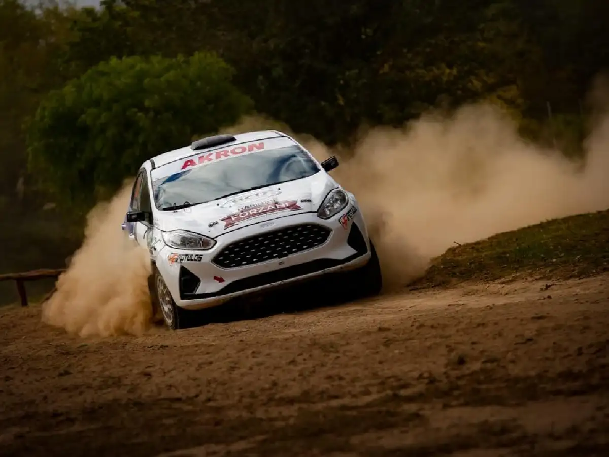 Arroyito vibra con el rally