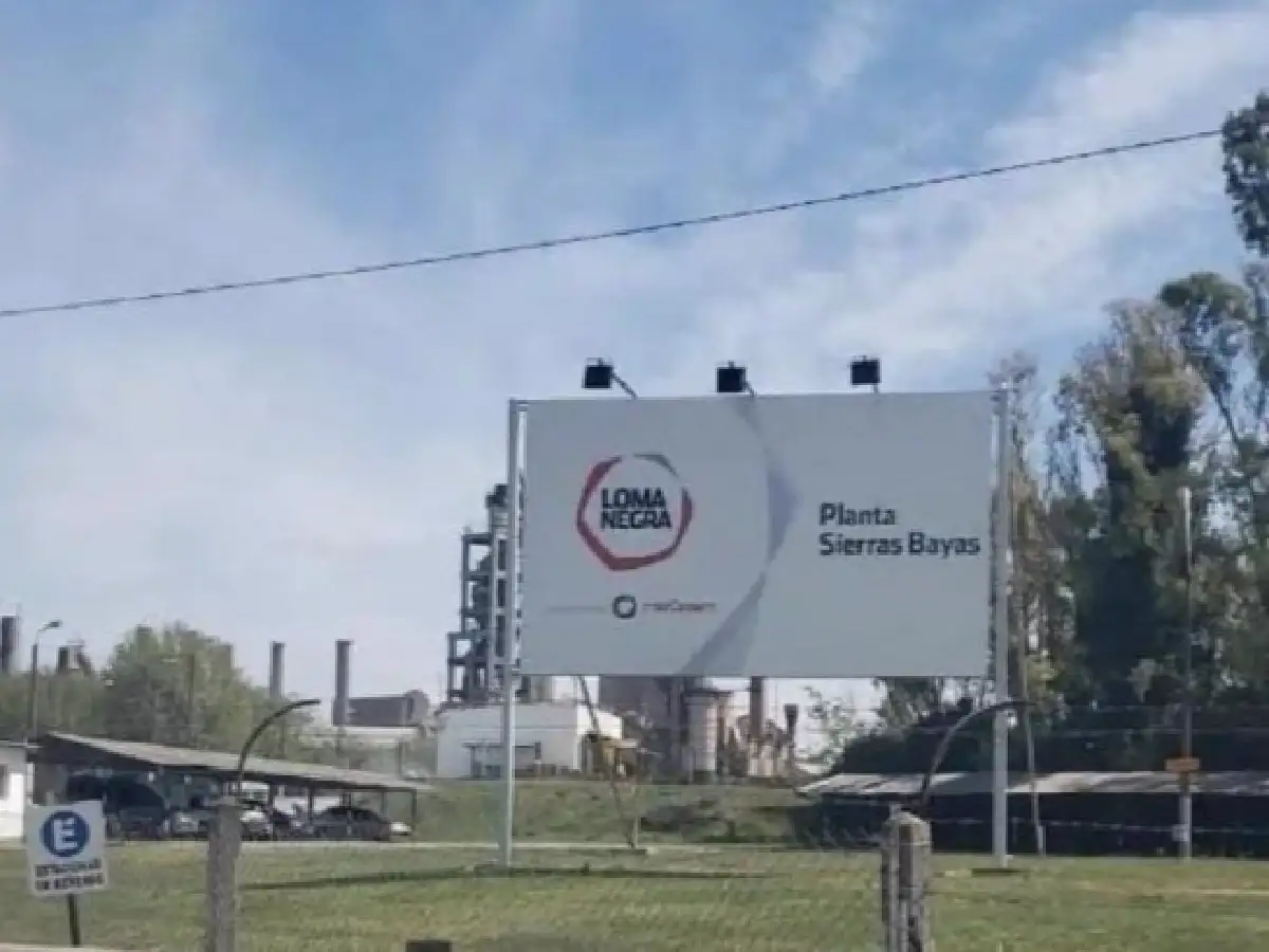 Loma Negra cierra  la fábrica desde la que se hizo el primer despacho de cemento del país