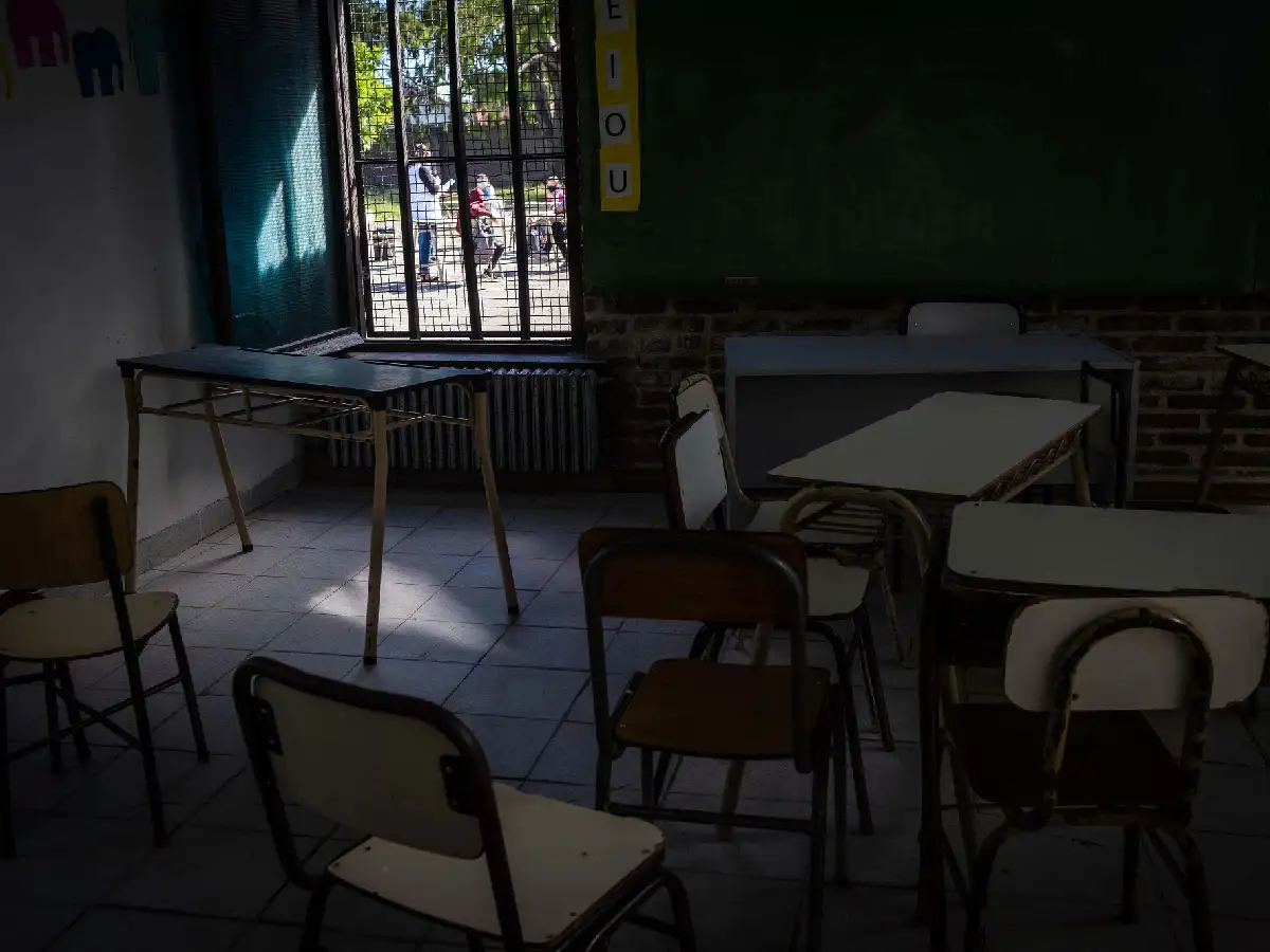 Unos 320 millones de alumnos sin clases presenciales por el agravamiento de la pandemia