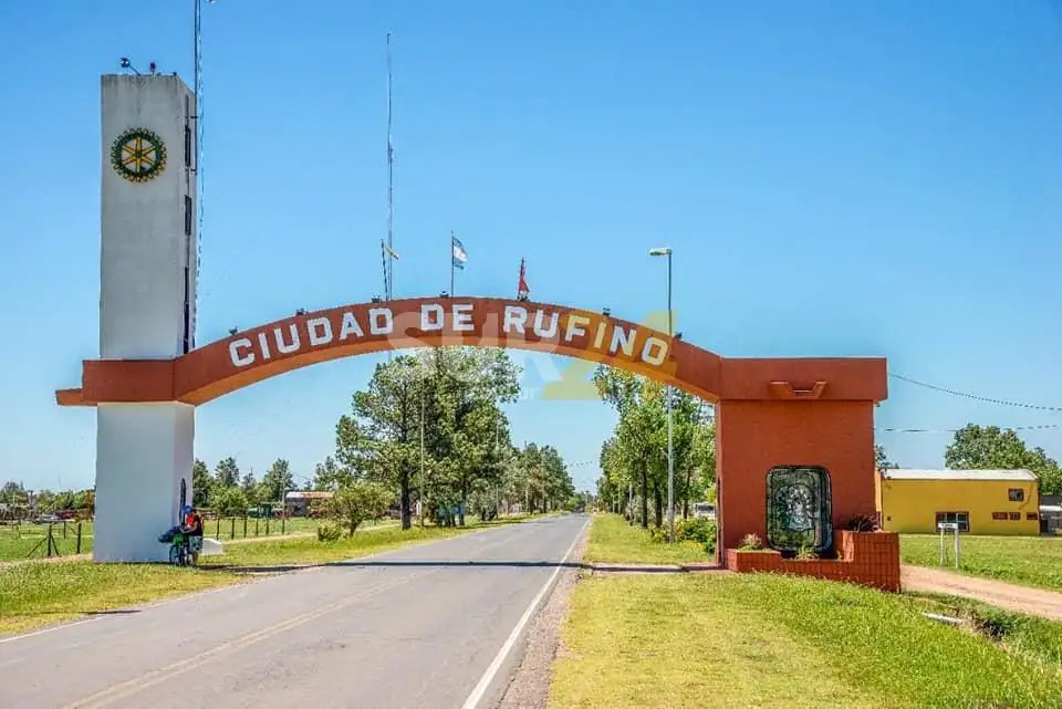 Rufino: intentó robar cables del alumbrado público y terminó detenido