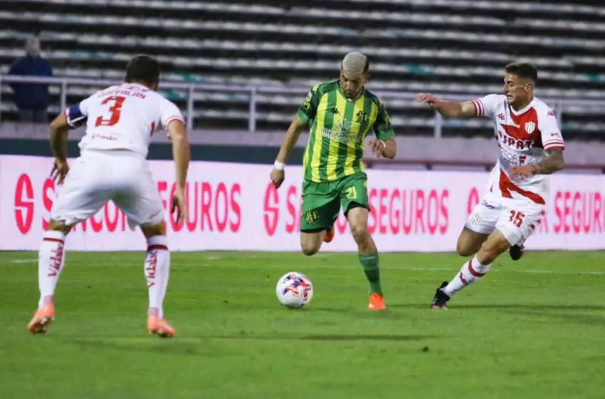 Fútbol: Vizzotti confirmó el aforo del 50% hasta el 1 de noviembre