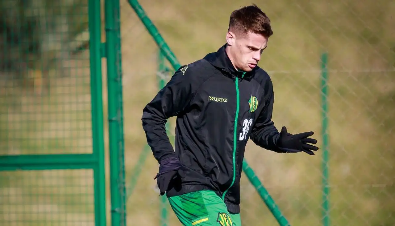 Joaquín Indacoechea se rompió los ligamentos