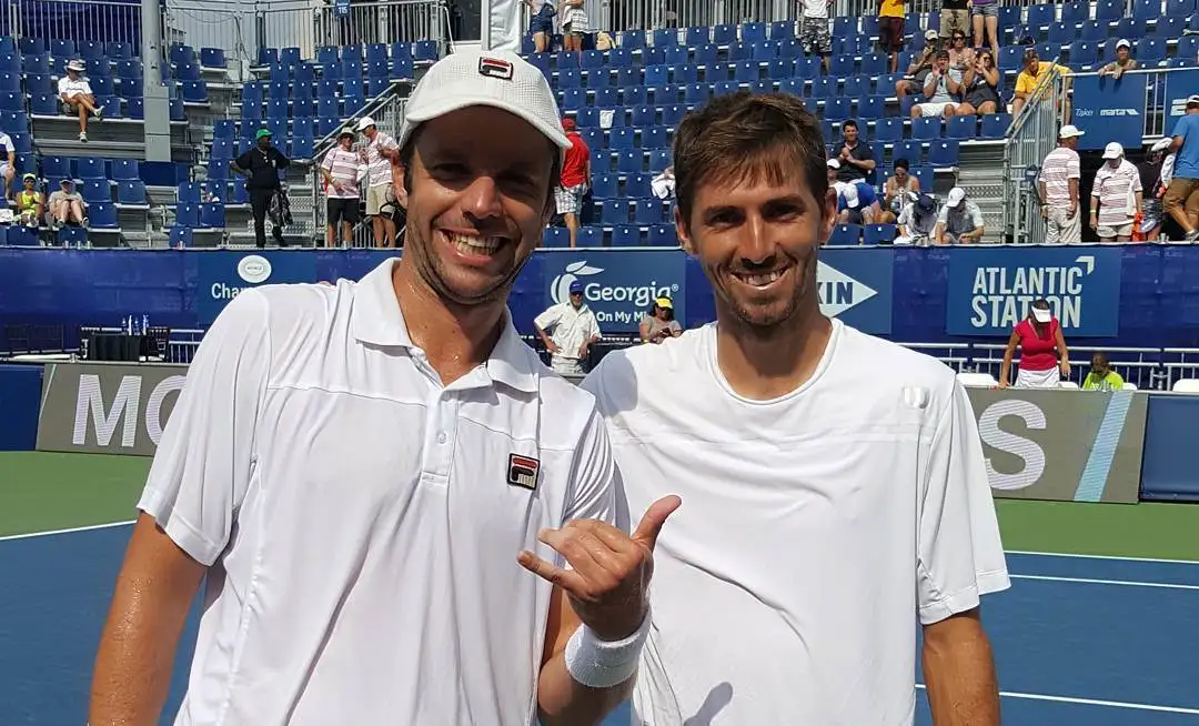 Zeballos sumó otro título de dobles