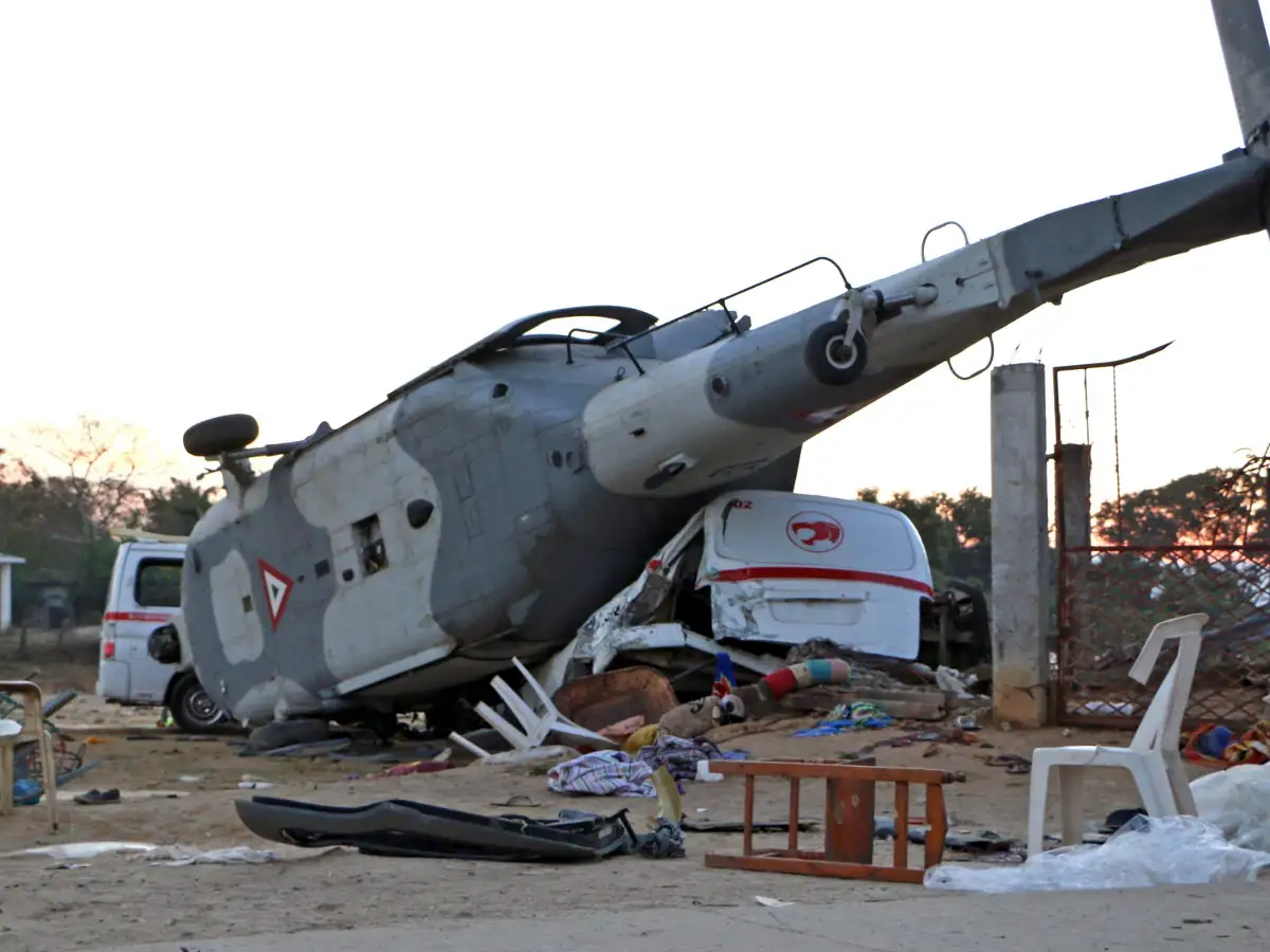 México: trece personas murieron en accidente de helicóptero 