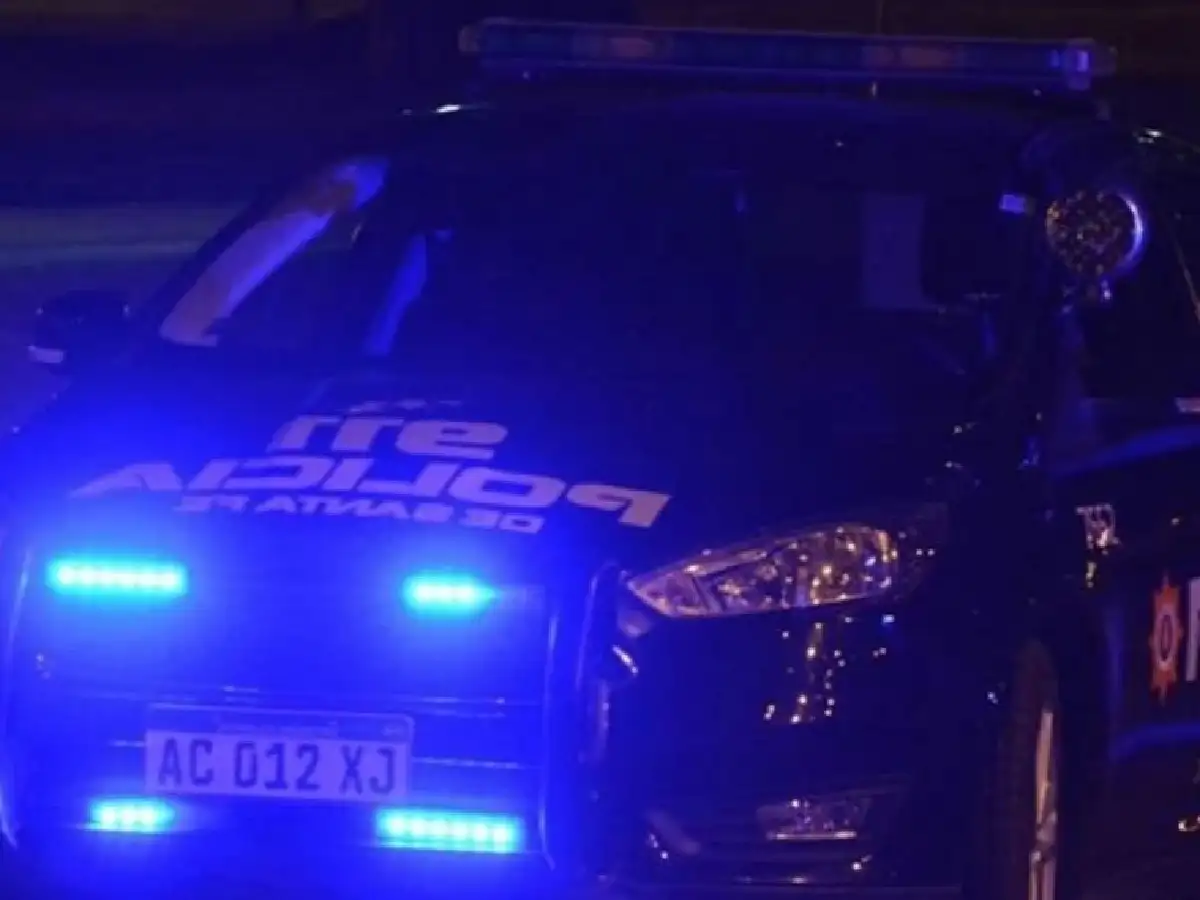 Atacaron a tiros a dos jóvenes en el sur de Rosario: una murió y la otra resultó herida