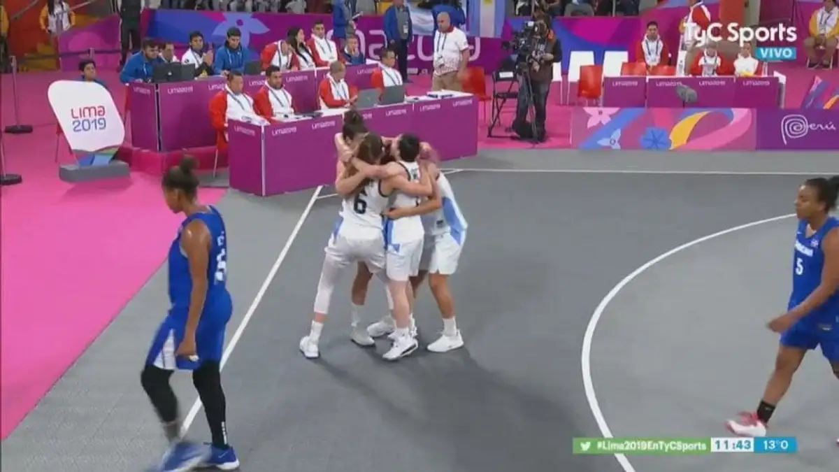 Las Gigantes pasaron a la final y aseguraron medalla